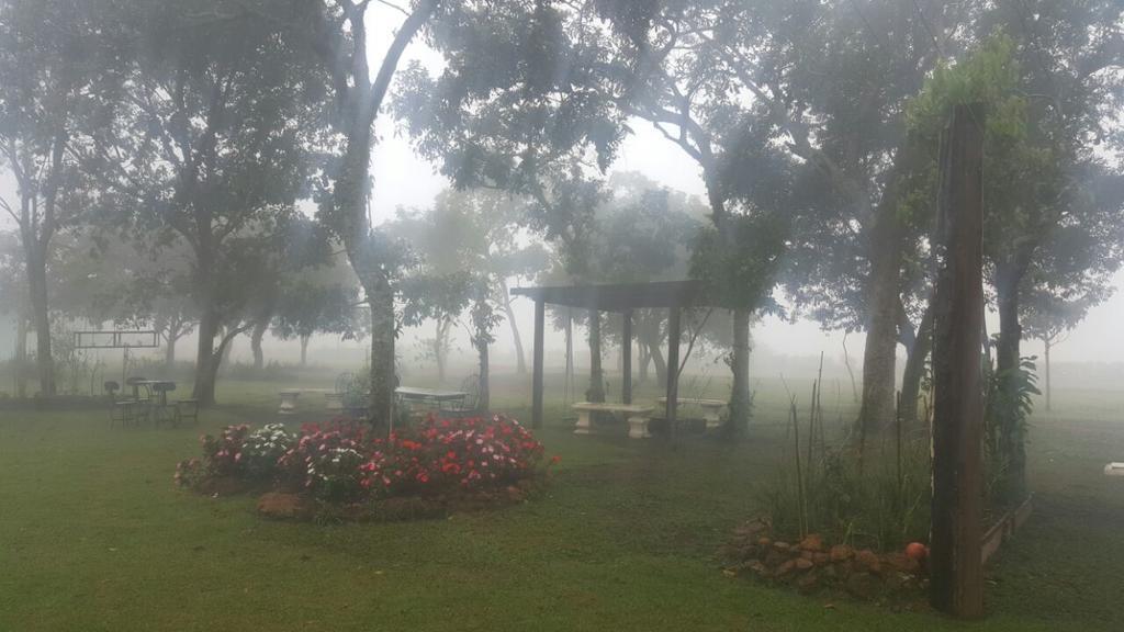 Bosque Da Neblina Hotel Chapada dos Guimarães Buitenkant foto