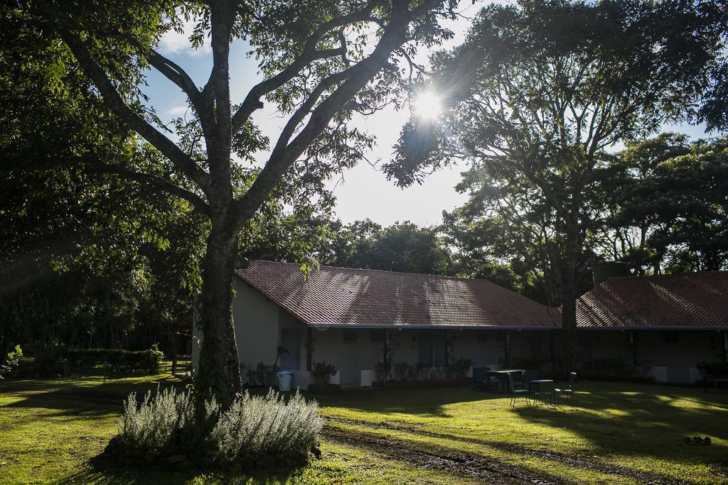 Bosque Da Neblina Hotel Chapada dos Guimarães Buitenkant foto